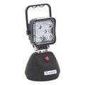 Luz de Trabajo Recargable de 5 LED, 650 Lumenes, Color Negro, Base Magnetica